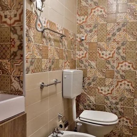 Spa Suite Sicilia - Intera Casa Con Spa Privata Jacuzzi Sauna Bagno Di Vapore Ad Uso Illimitato Rosolini Exterior foto