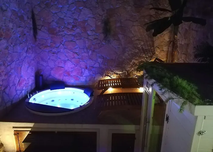 Spa Suite Sicilia - Intera Casa Con Spa Privata Jacuzzi Sauna Bagno Di Vapore Ad Uso Illimitato