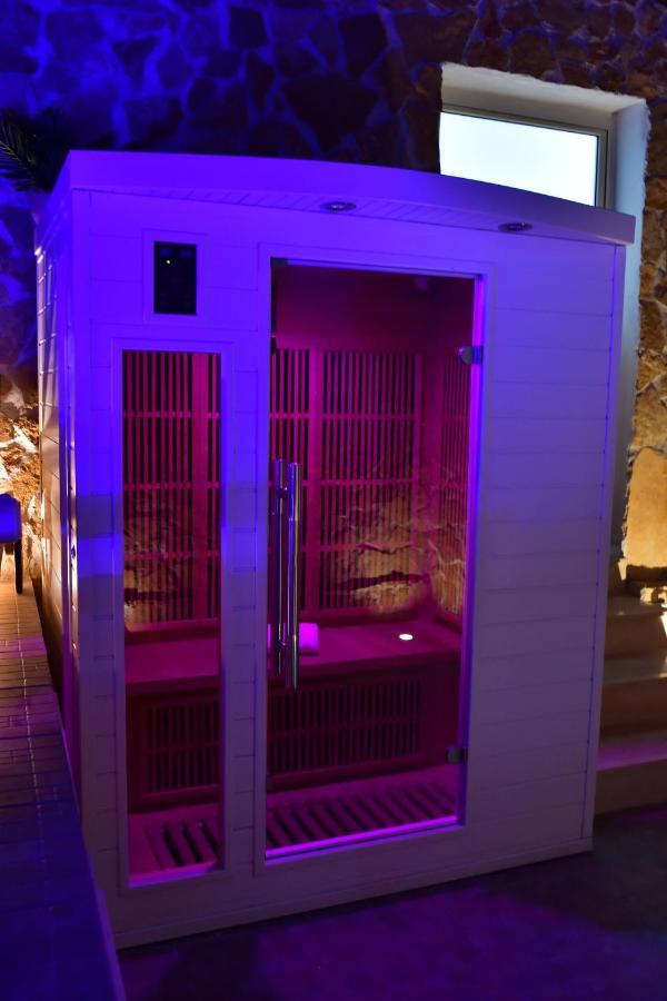 Sicilia - Intera Casa Con Privata Jacuzzi Sauna Bagno Di Vapore Ad Uso Illimitato Rosolini