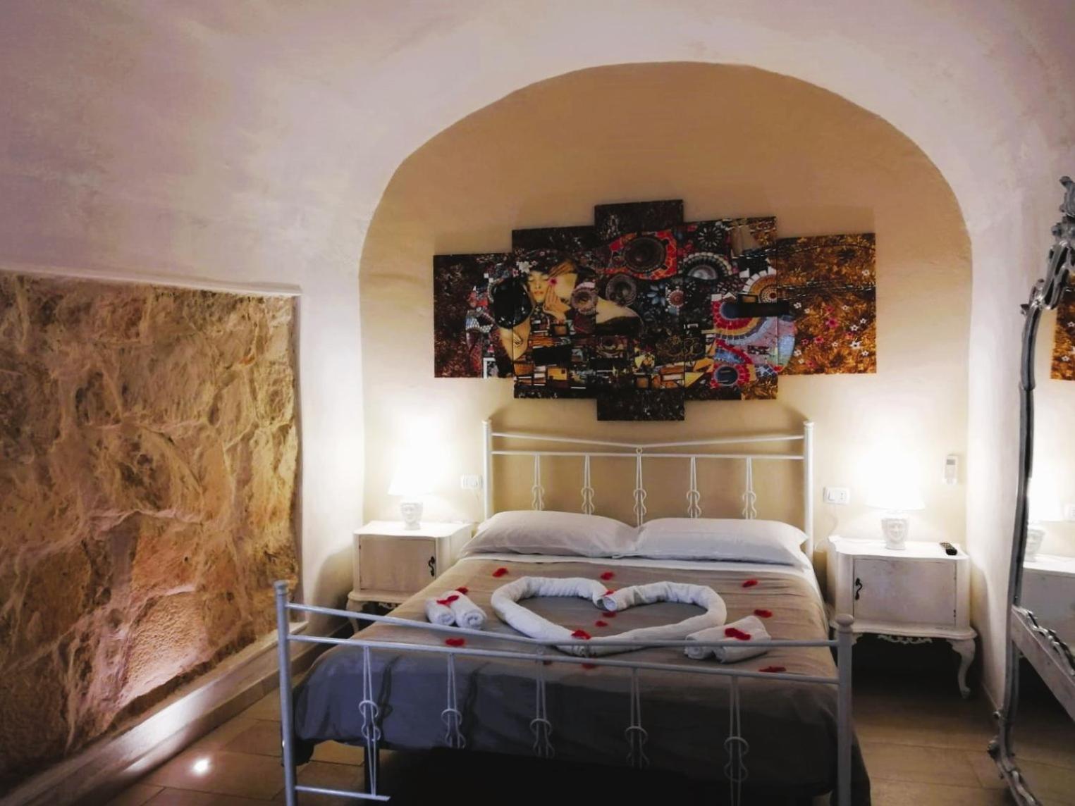 Apartment Sicilia - Intera Casa Con Privata Jacuzzi Sauna Bagno Di Vapore Ad Uso Illimitato Rosolini