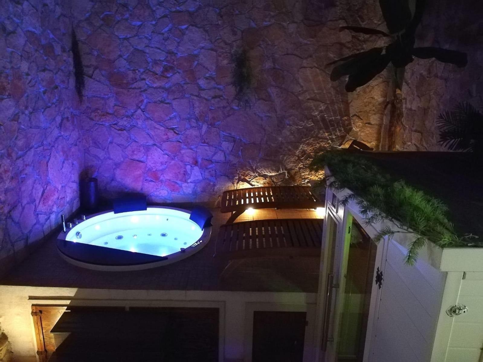 Apartment Sicilia - Intera Casa Con Privata Jacuzzi Sauna Bagno Di Vapore Ad Uso Illimitato *