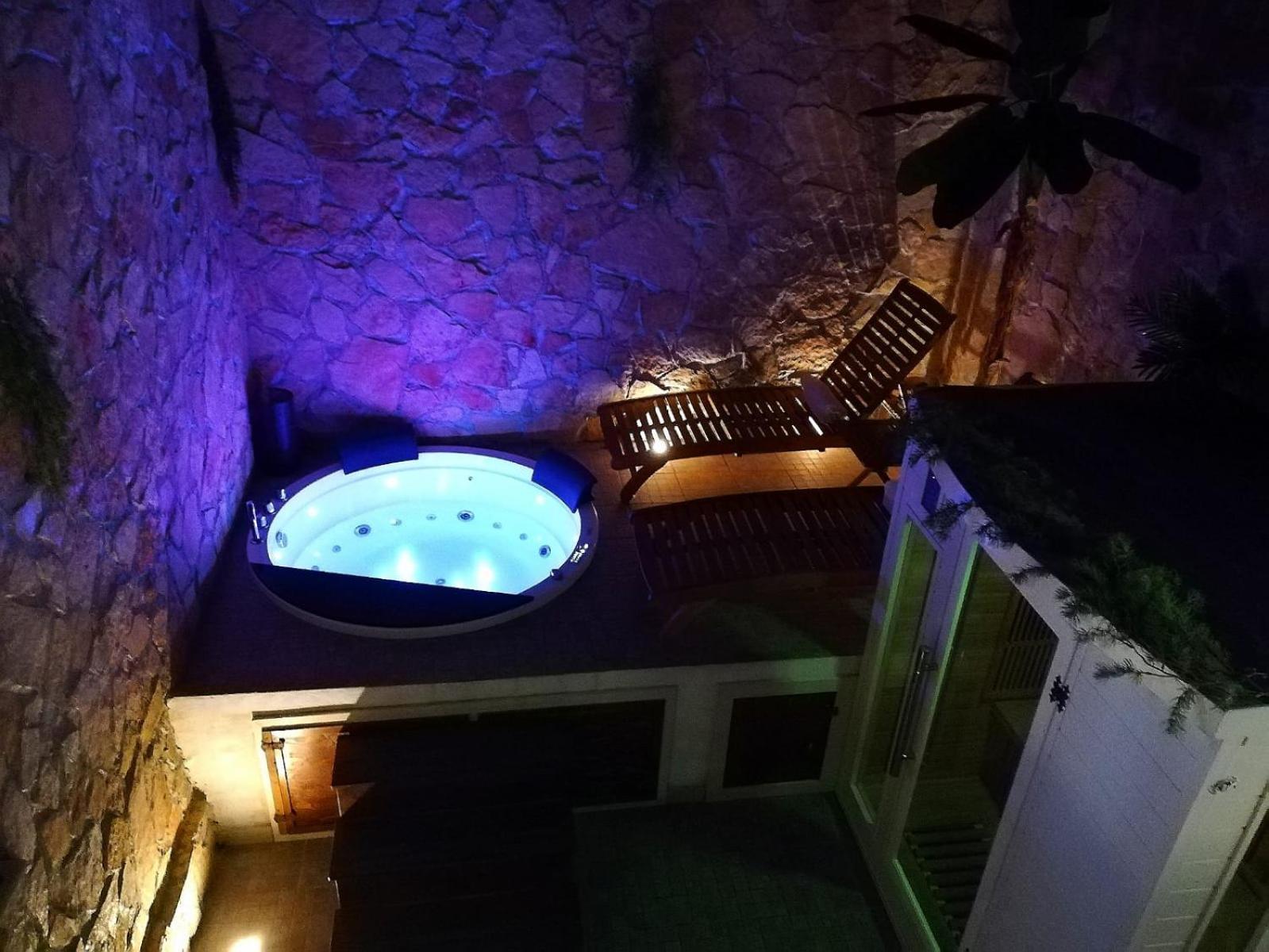 Apartment Sicilia - Intera Casa Con Privata Jacuzzi Sauna Bagno Di Vapore Ad Uso Illimitato *